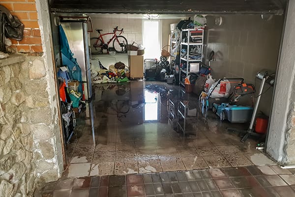 Flood basement in Everett, WA water damage Everett